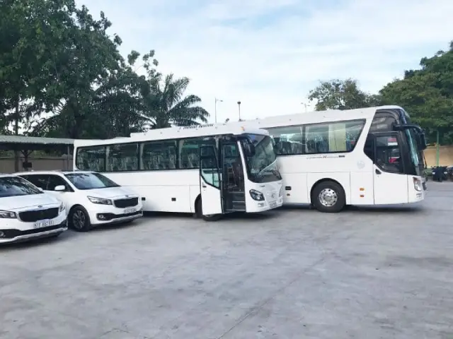 Nhà xe Chú Hai