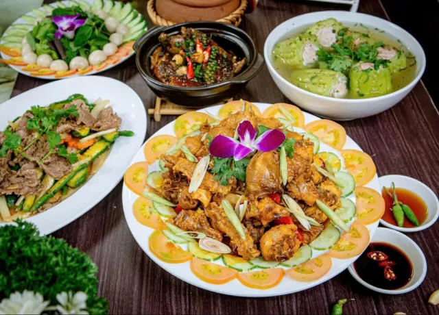 Cơm niêu Hoài An Cần Thơ