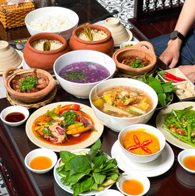 Cơm quê Tây Đô Cần Thơ